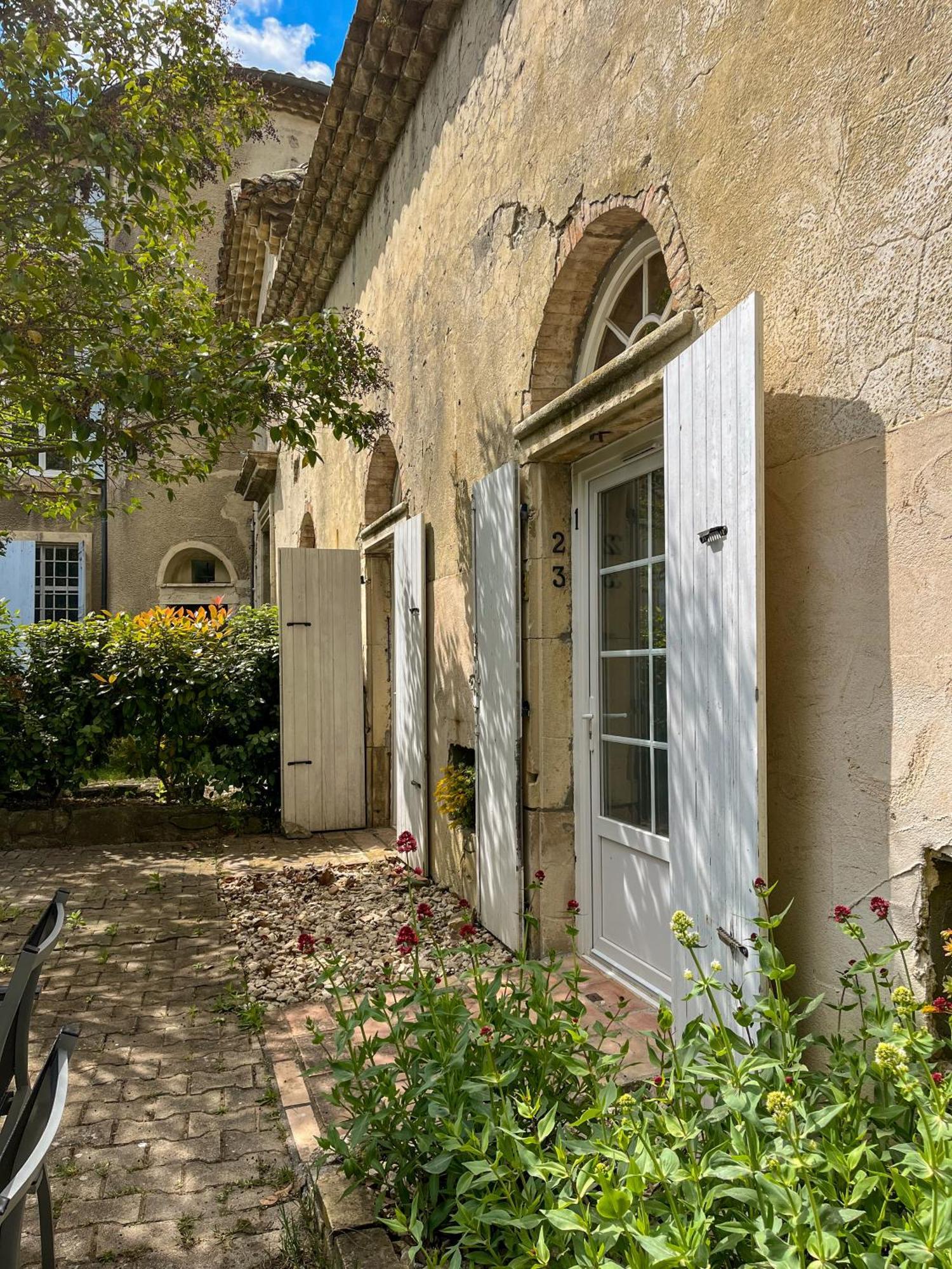 Gîte de l'orangerie du Château de la Bégude de Mazenc Esterno foto